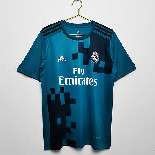 Real Madrid 17-18 Away